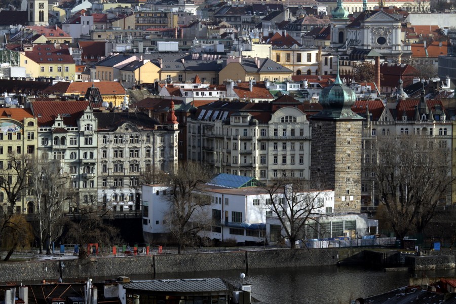 Dancing House from Petrin in winter 2012 (1)