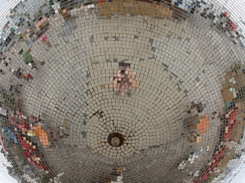 Disco ball with reflections 104