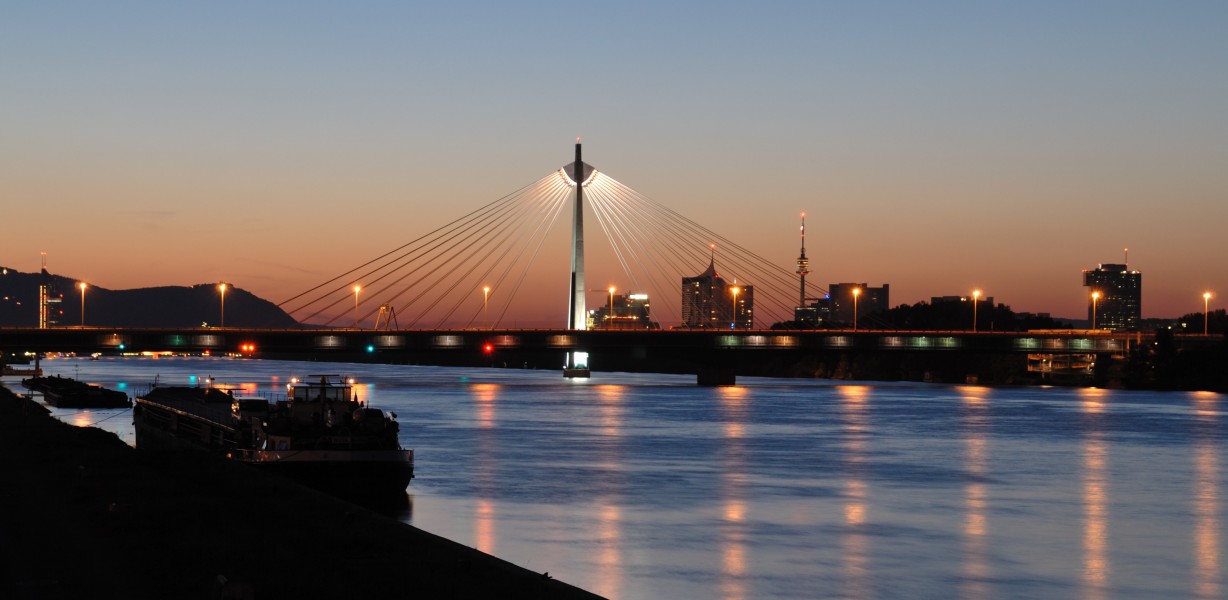 Donaustadtbruecke-Praterbruecke-DSC 0024w