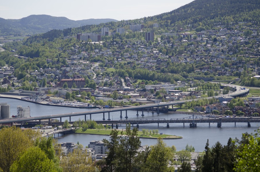 Drammensbrua sett fra Kloptjernveien