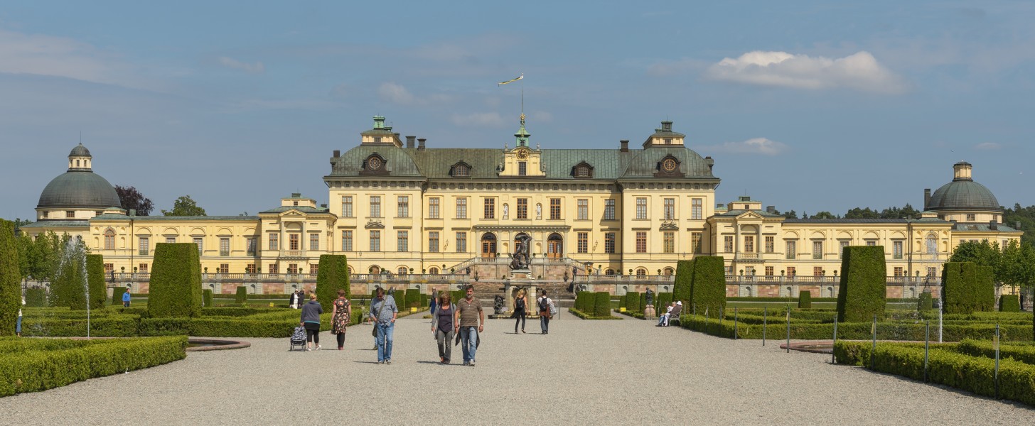 Drottningholm June 2013 01