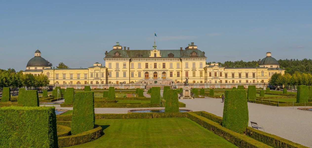 Drottningholm Panorama August 2013 01