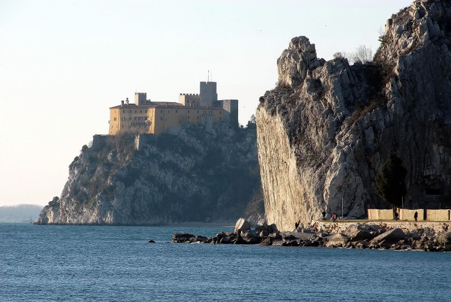 Duino castello 09022008 01