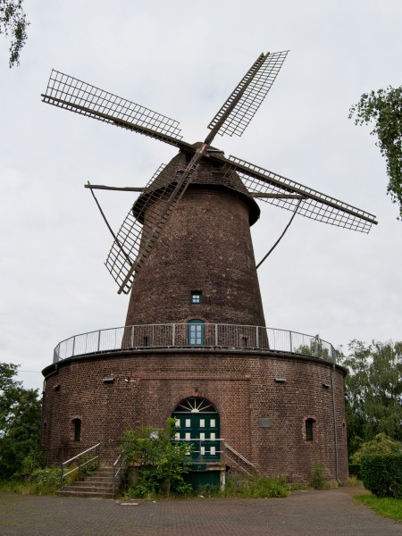 Duisburg, Bergheim, Mühle, 2012-07 CN-01