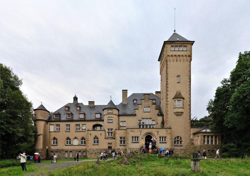 Duisburg, Haus Hartenfels, 2011-09 CN-27