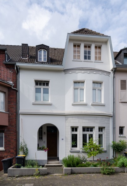 Duisburg, Hohenstaufenstraße 37, 2017-08 CN-01