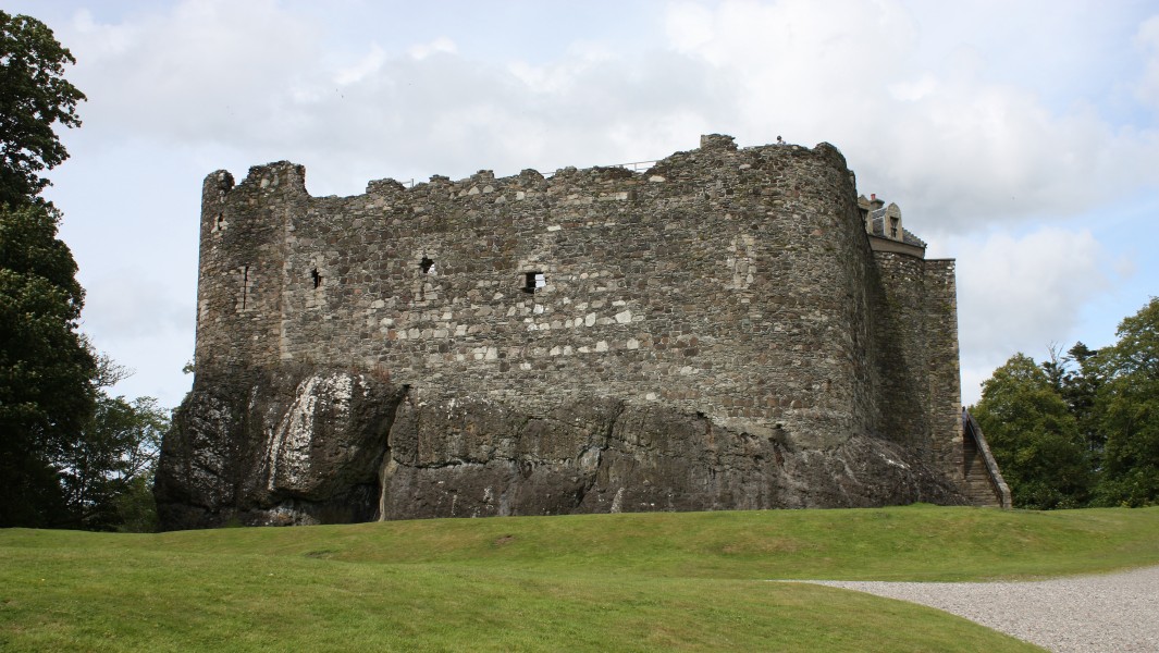 Dunstaffnage castle crop
