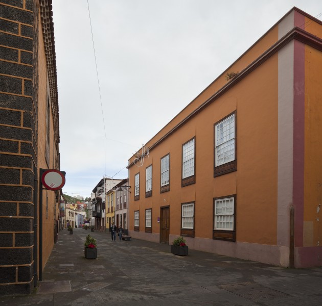 Edificio en calle San Agustín 22, San Cristóbal de La Laguna, Tenerife, España, 2012-12-15, DD 01