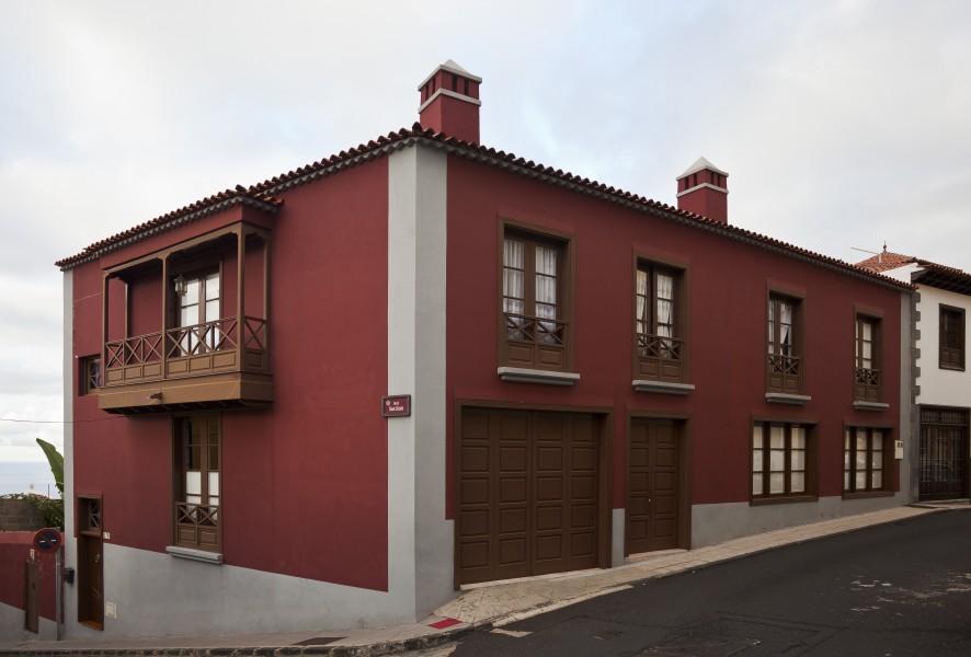 Edificio en calle San Juán, 34, La Orotava, Tenerife, España, 2012-12-13, DD 01