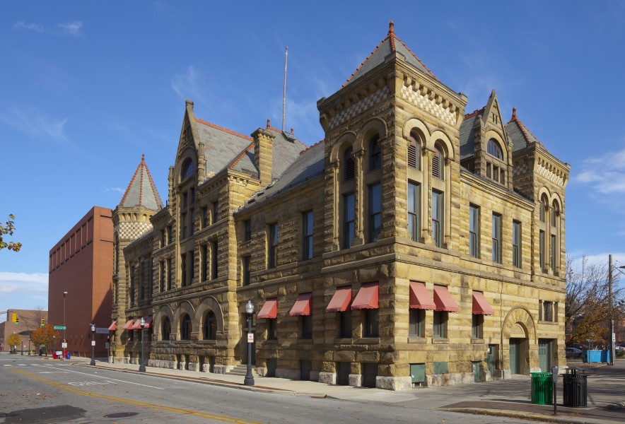 Edificio en el centro de Fort Wayne, Indiana, Estados Unidos, 2012-11-12, DD 01