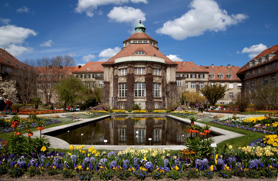 Edificio principal, Jardín Botánico, Múnich, Alemania 2012-04-21, DD 04