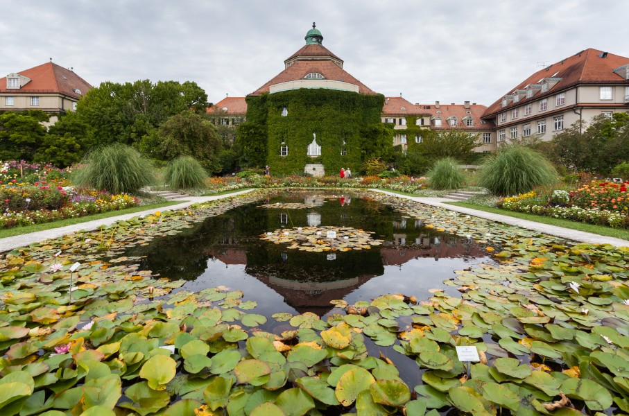 Edificio principal, Jardín Botánico, Múnich, Alemania, 2013-09-08, DD 01