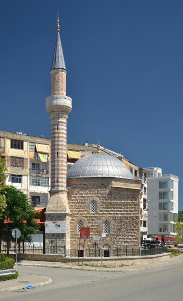 Elbasan - Naziresha Mosque (by Pudelek)