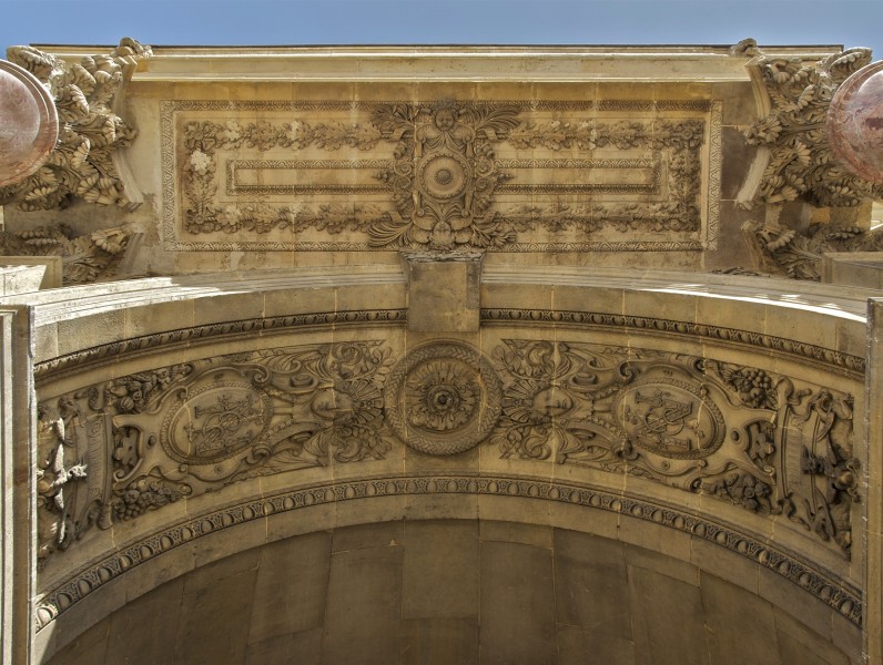 Entrée Pavillon Sully Louvre dessous