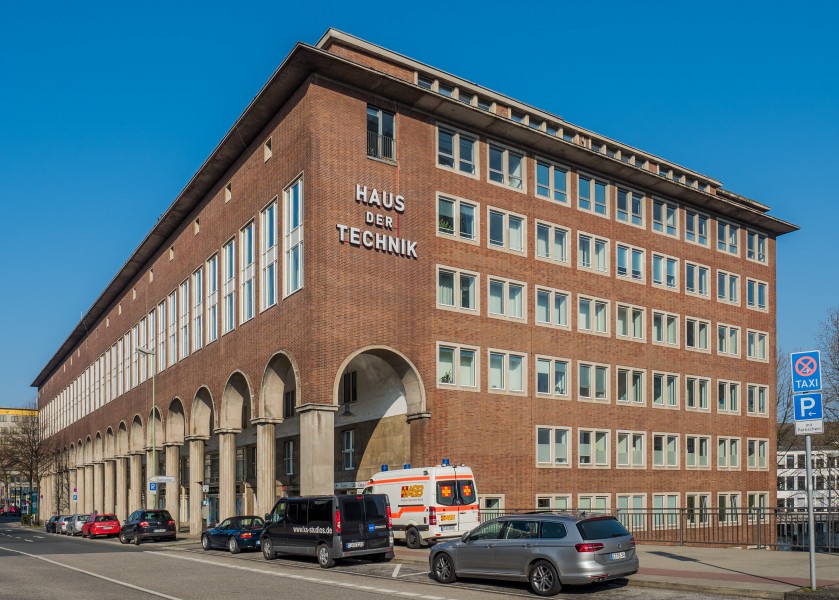Essen-Haus der Technik-4091349