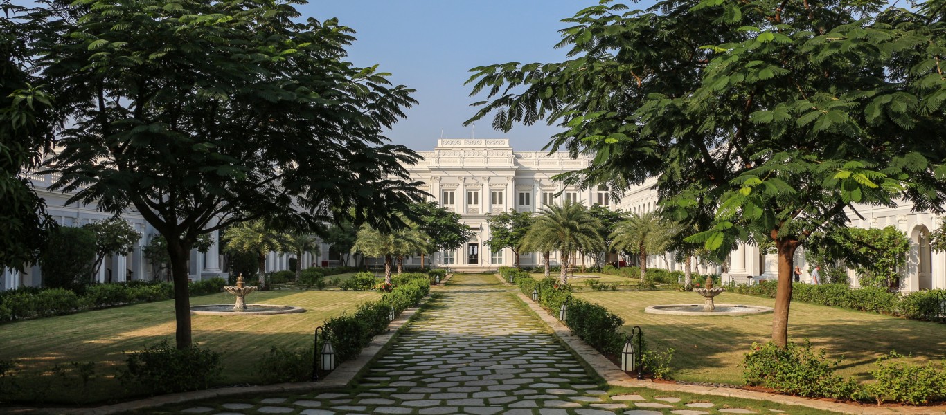 Falaknuma Palace 02