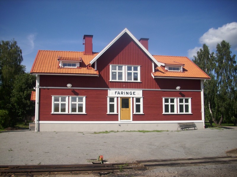 Faringe Stationsbyggnad - panoramio