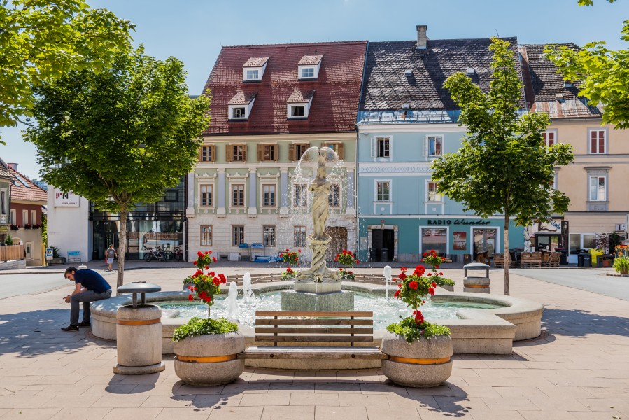 Feldkirchen Hauptplatz Nymphenbrunnen Gesamtanlage 28062016 2972