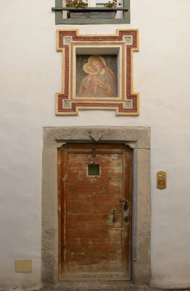 Frühmesserhaus in Kastelruth Eingang