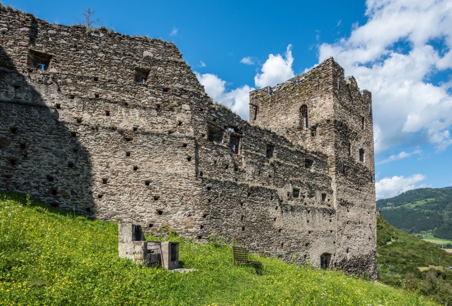 Friesach Rotturm Süd-Ansicht 04092017 0708