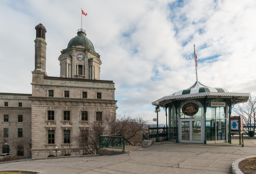 Frontenac Pavillon and Louis S. St-Laurent Building, Québec 20170413 1
