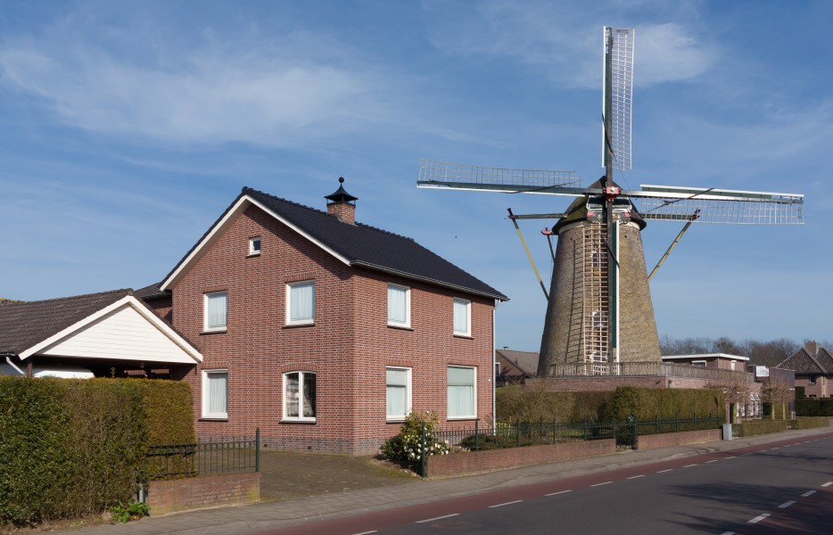 Gennep, korenmolen De Reus RM16087 foto5 IMG 8376 2016-03-26 15.49