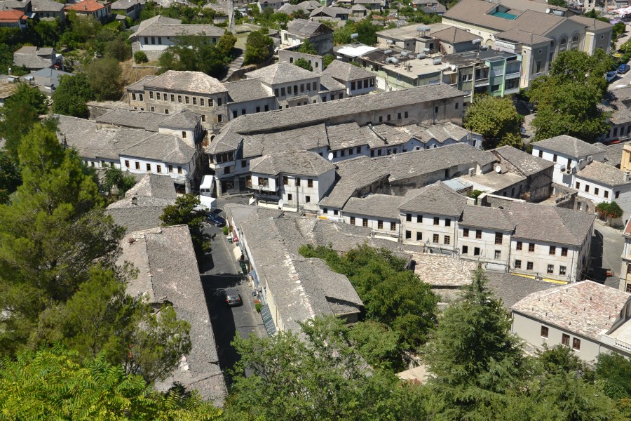 Gjirokastёr - roofs
