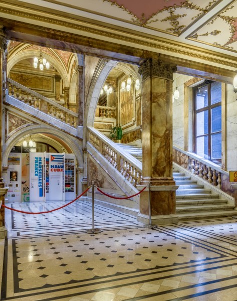 Glasgow City Chambers - Carrara Marble Staircase - 3
