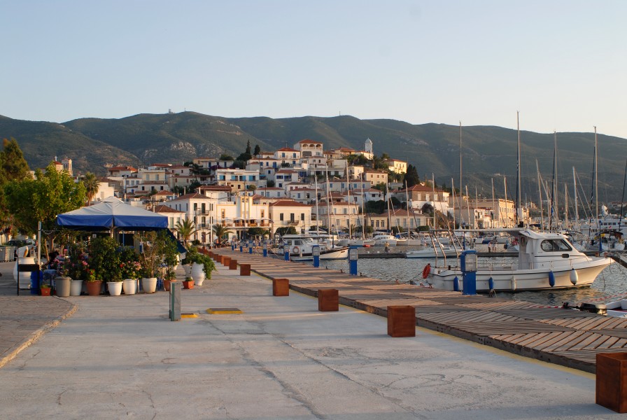 Griechenland Insel Poros Hafen