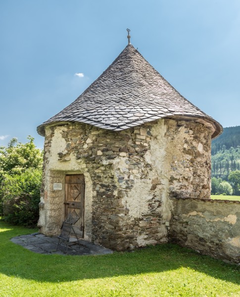 Gurk Domplatz 1 Stiftsanlagen SO-Wehrturm Hemmaquelle West-Ansicht 13062017 9420