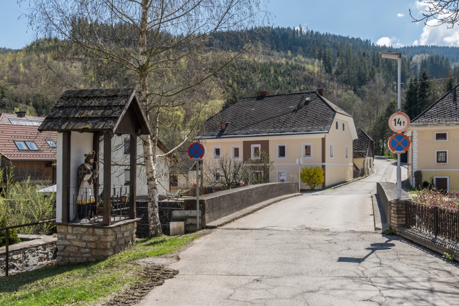 Gurk Pisweger Strasse Figurenbildstock hl Johannes Nepomuk 11042016 1398