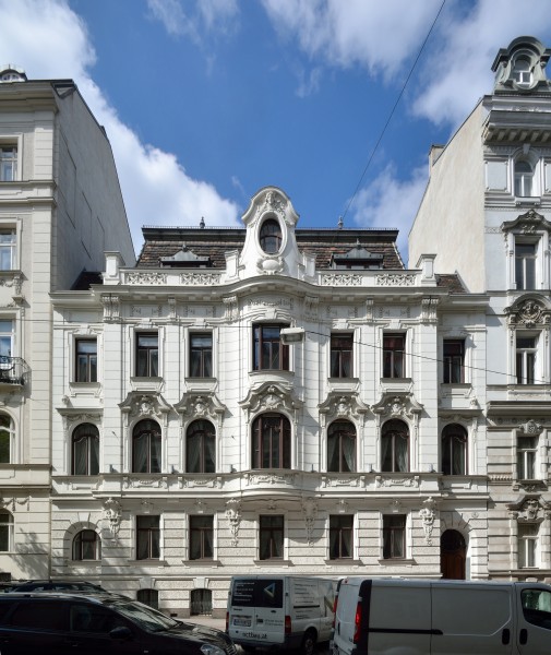 Gusshausstrasse 4 DSC 8965w