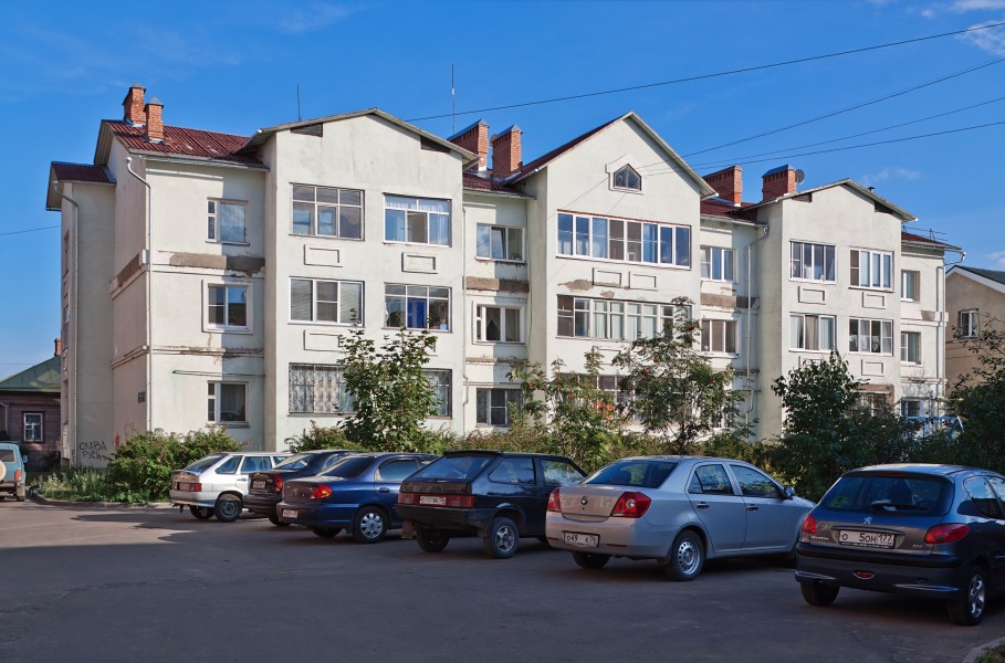 H-krasny-04-1279