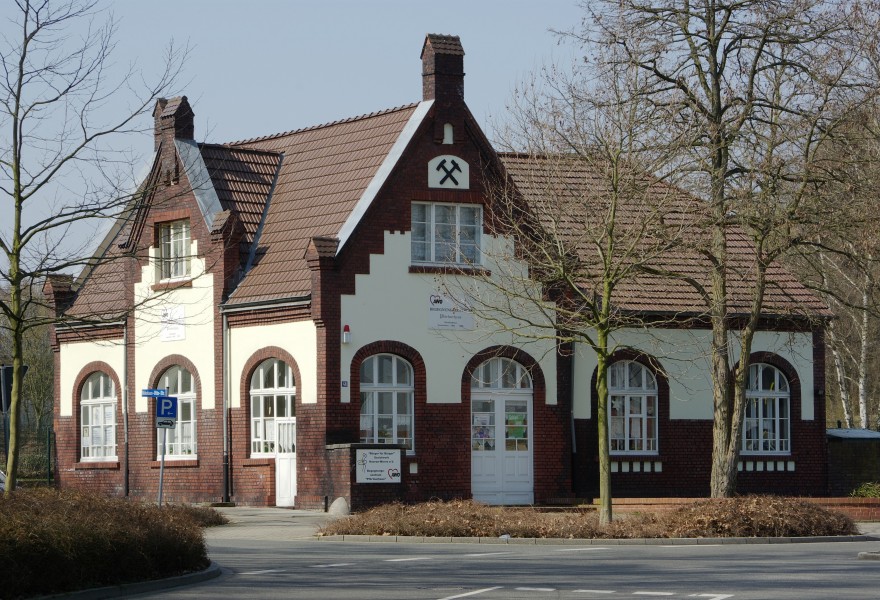 Heeren Pfoertnerhaus IMGP2635 wp