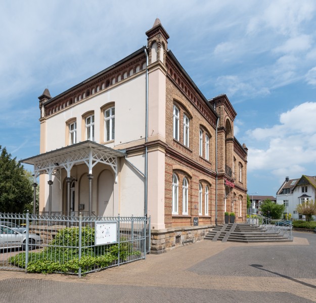 Heissen-Alte-Buergermeisterei-Seitenansicht-2017