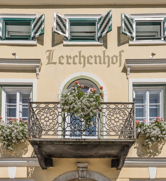 Hermagor Untermoeschach 8 Biedermeierschloessl Lerchenhof Konsolenbalkon 01092016 4017