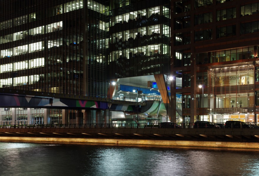 Heron Quays DLR station MMB 06