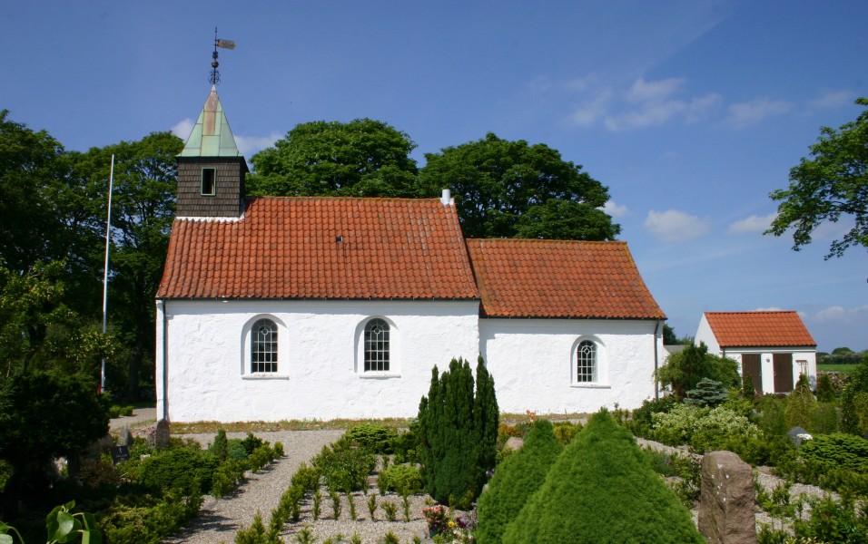 Hjarnoe kirke Denmark Horsens fjord old church 111