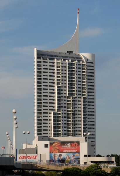 Hochhaus Neue Donau-DSC 0016w