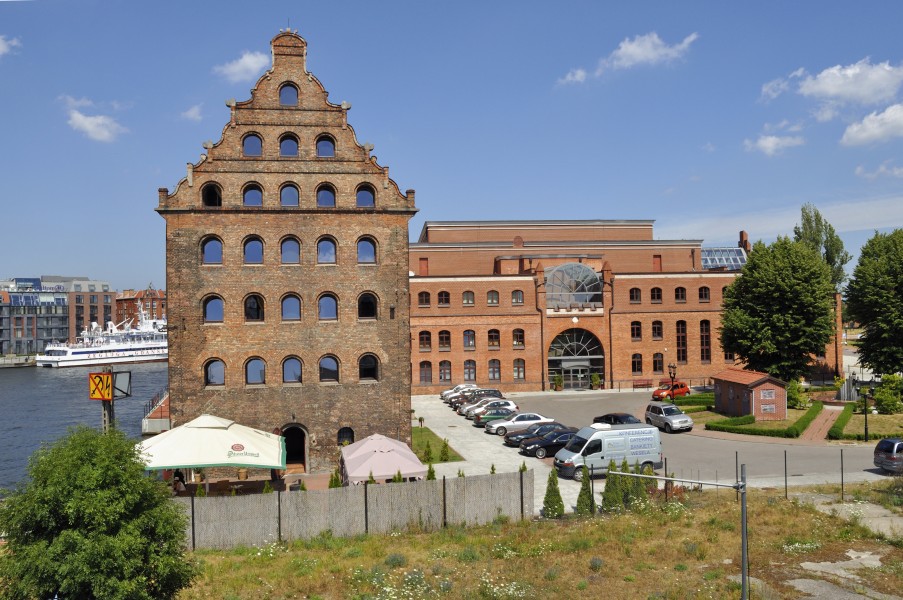 Hotel Królewski and Filharmonia Bałtycka in Gdańsk