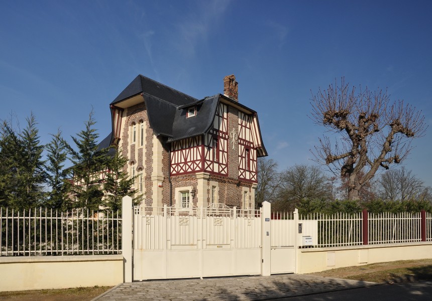 House in Le Vésinet 001