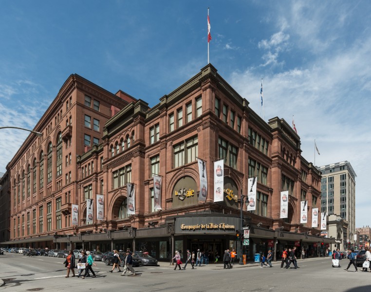 Hudson's Bay Company store, Montréal, South view 20170410 1