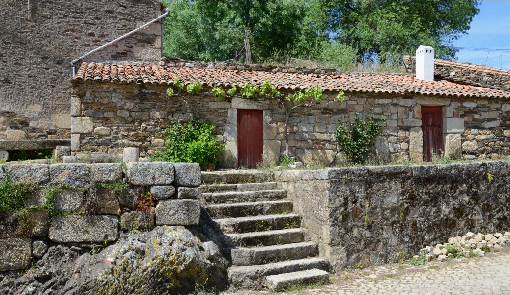 Idanha-a-Velha April 2015-9