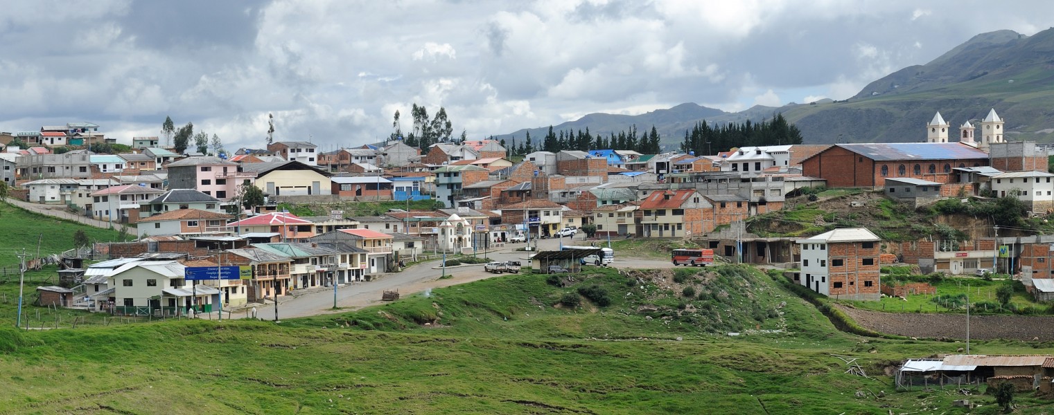 Ingacirpa seen from Inca site 01