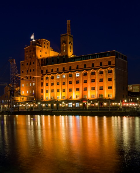 Innenhafen Duisburg Werhanmühle Blaue Stunde 2014