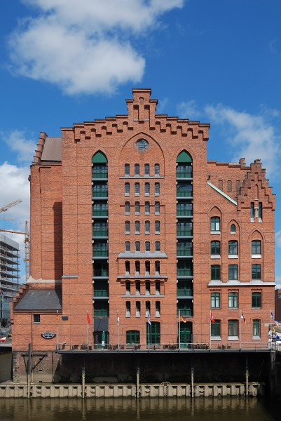 Internationa Maritime Museum Hamburg - side