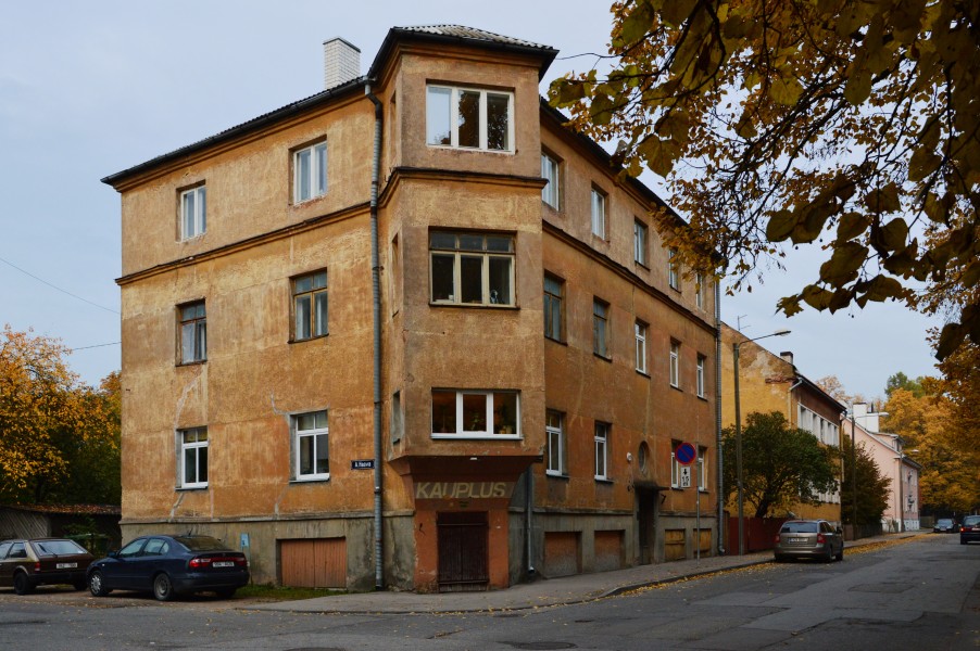 J. Tõnissoni ja A. Haava tänava nurk Tartus