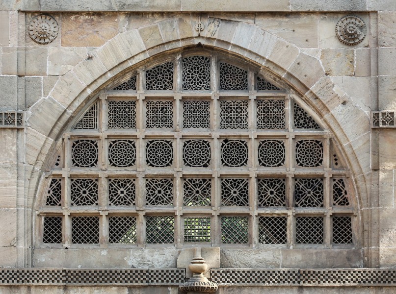 Jali at Sidi Saiyyed Mosque 01