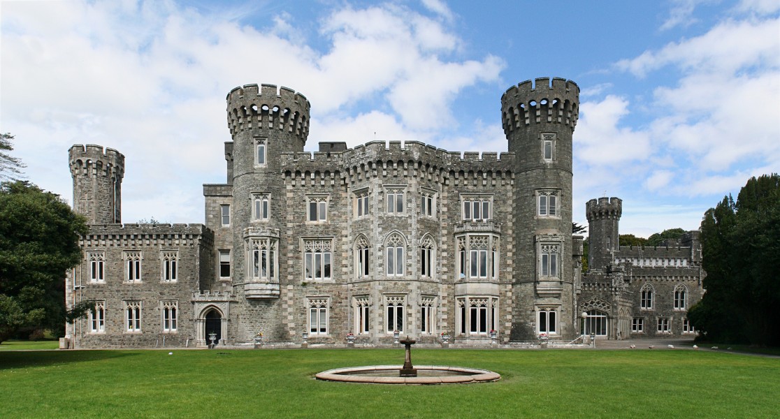 Johnstwon Castle