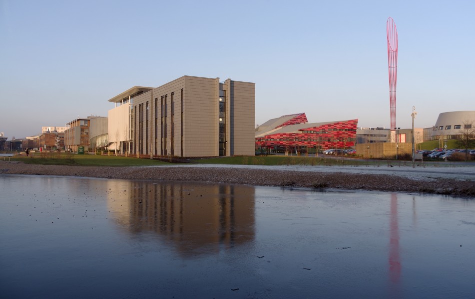 Jubilee Campus MMB «66 Si Yuan Centre, Amenities Building and Aspire